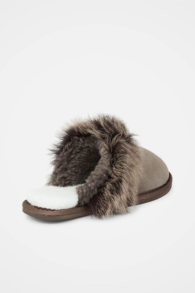 Celtic & Co Celtic & Co Women's Toscana Mule Slipper in Light Brown - 2