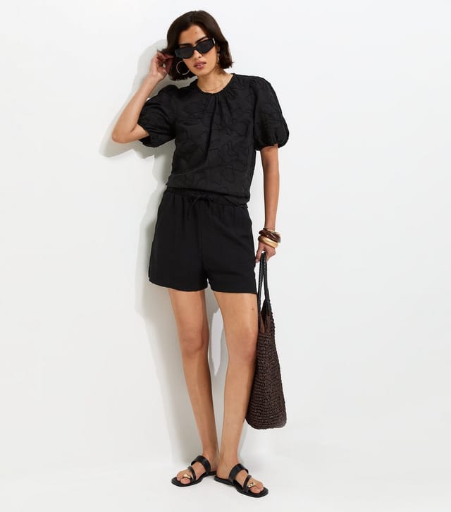 New Look Women's Black Floral Embroidered Puff Sleeve T-Shirt New Look - 3