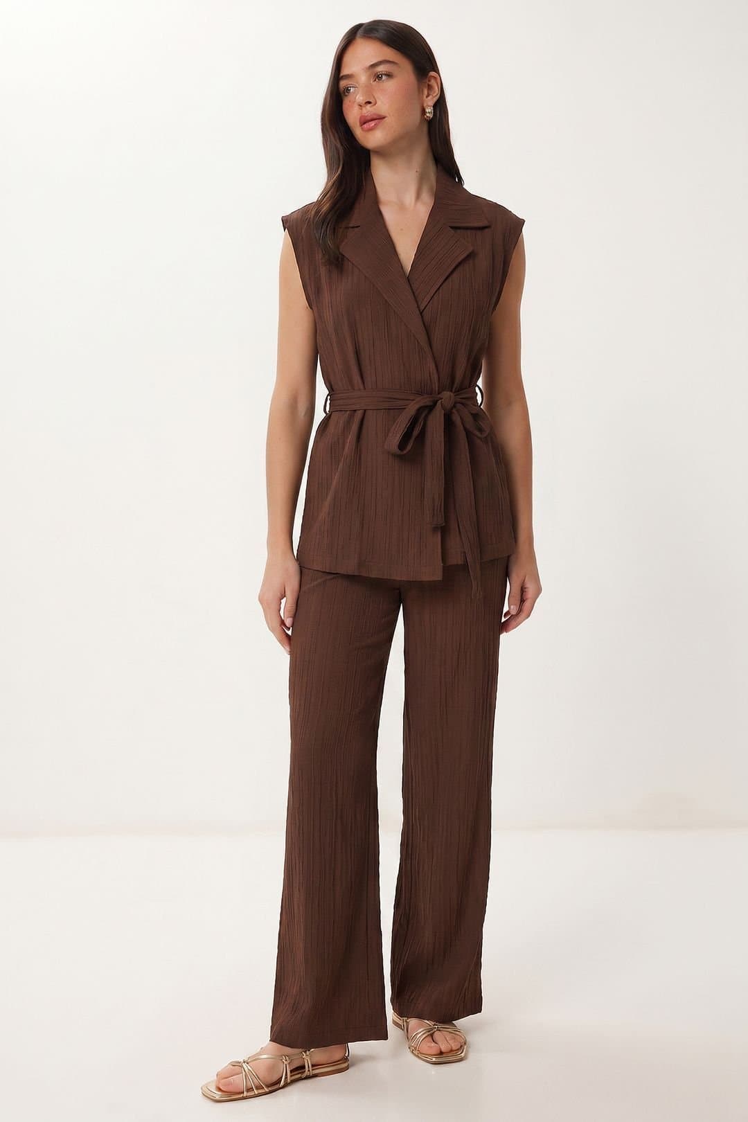 Happiness Istanbul Happiness Istanbul Women's High Waist Two-Piece Set with Shirt Collar & Wide Leg Pants in Brown