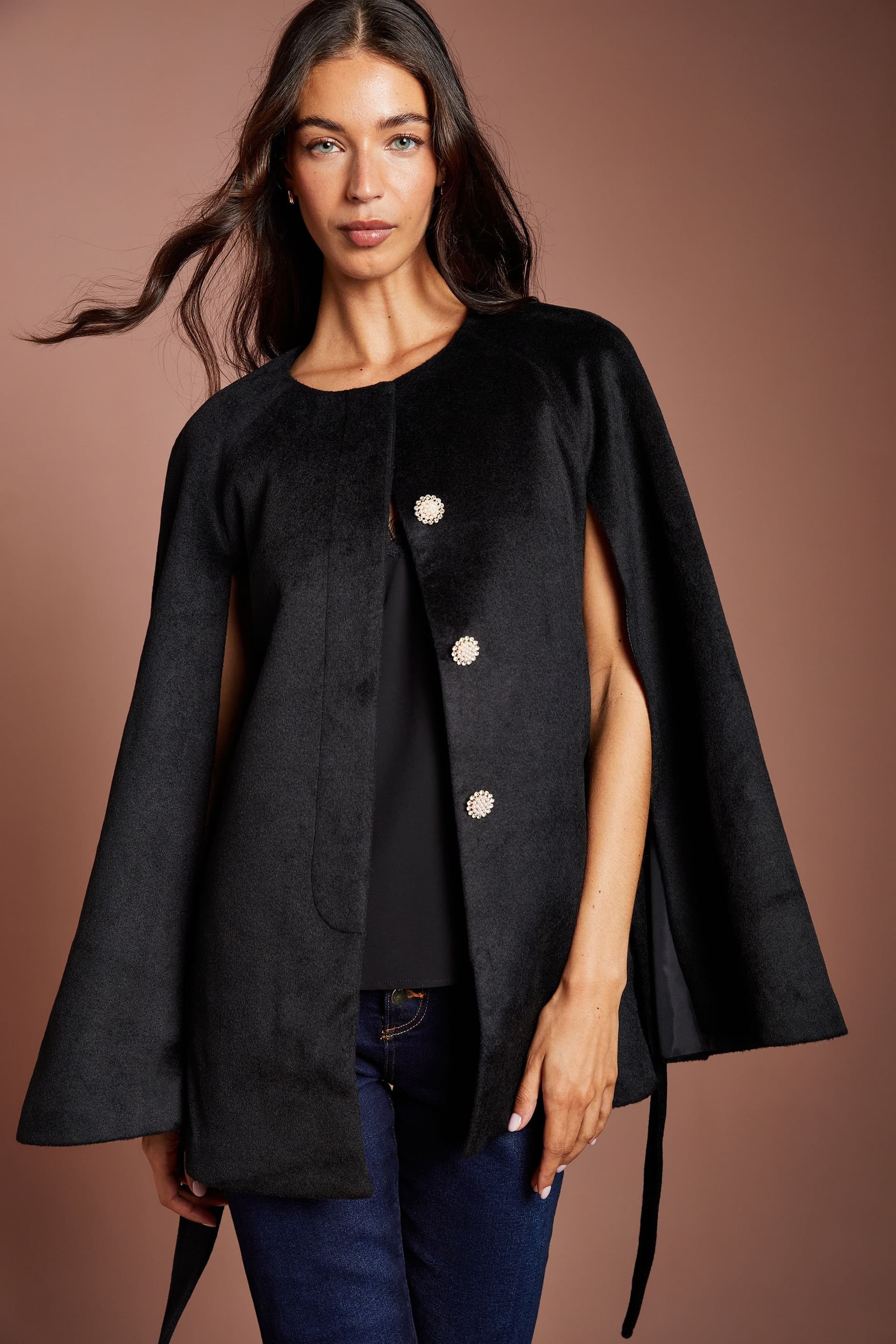 Coast Coast Women's Black Belted Short Occasion Cape Coat