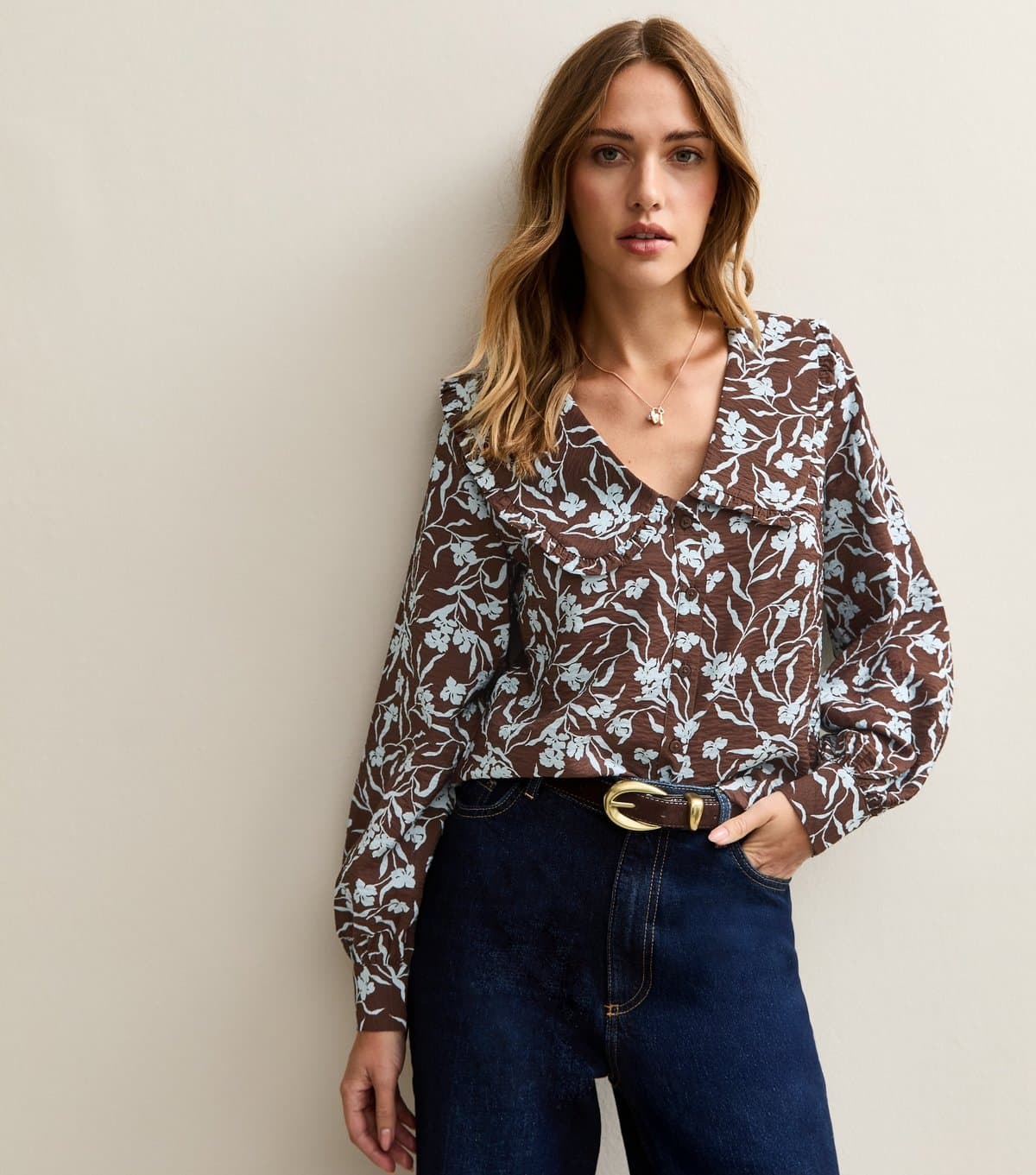 New Look Women's Brown Floral Print Collared Shirt New Look