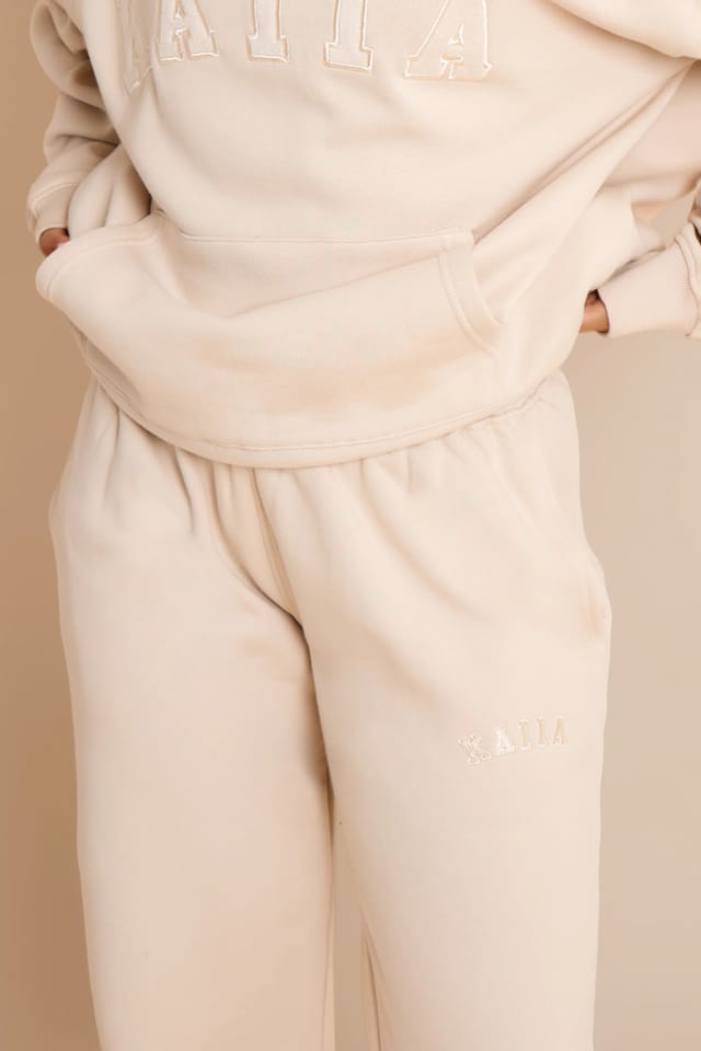 Kaiia Kaiia Slogan Wide Leg Joggers Chalk - 2