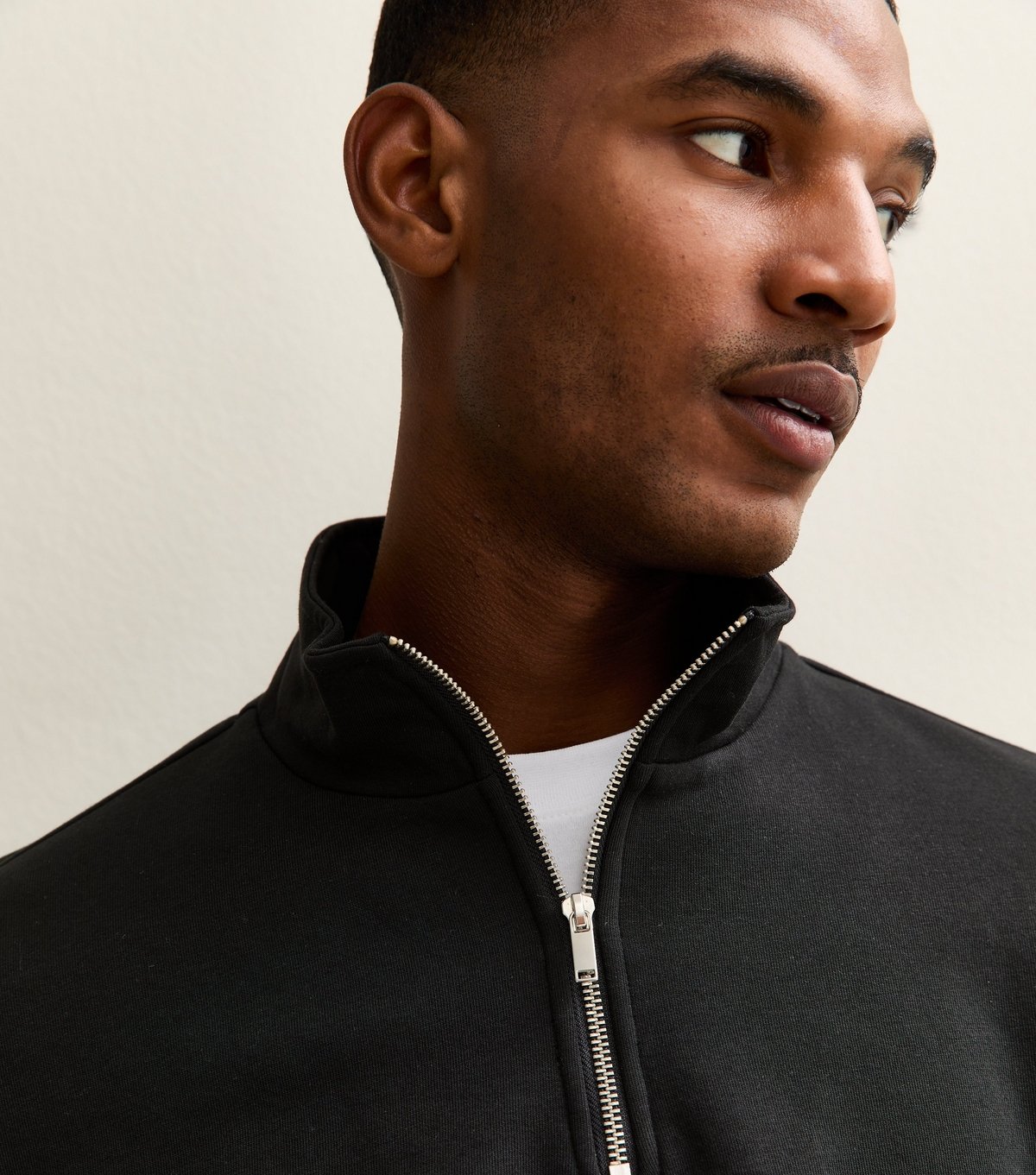 New Look Men's Black Regular Quarter Zip Sweatshirt New Look - 2