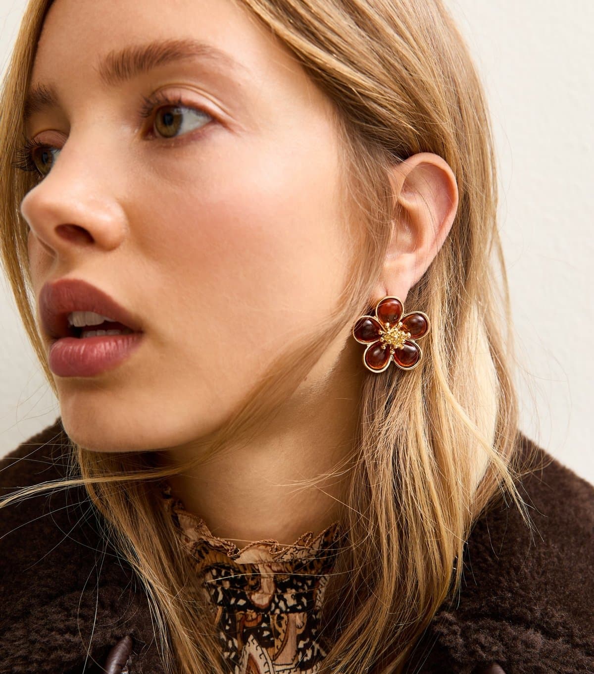 New Look New Look Gold Tone Tortoise Shell Enamel Flower Stud Earring