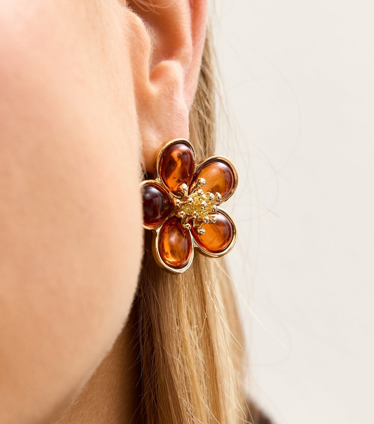 New Look Gold Tone Tortoise Shell Enamel Flower Stud Earring New Look - 2