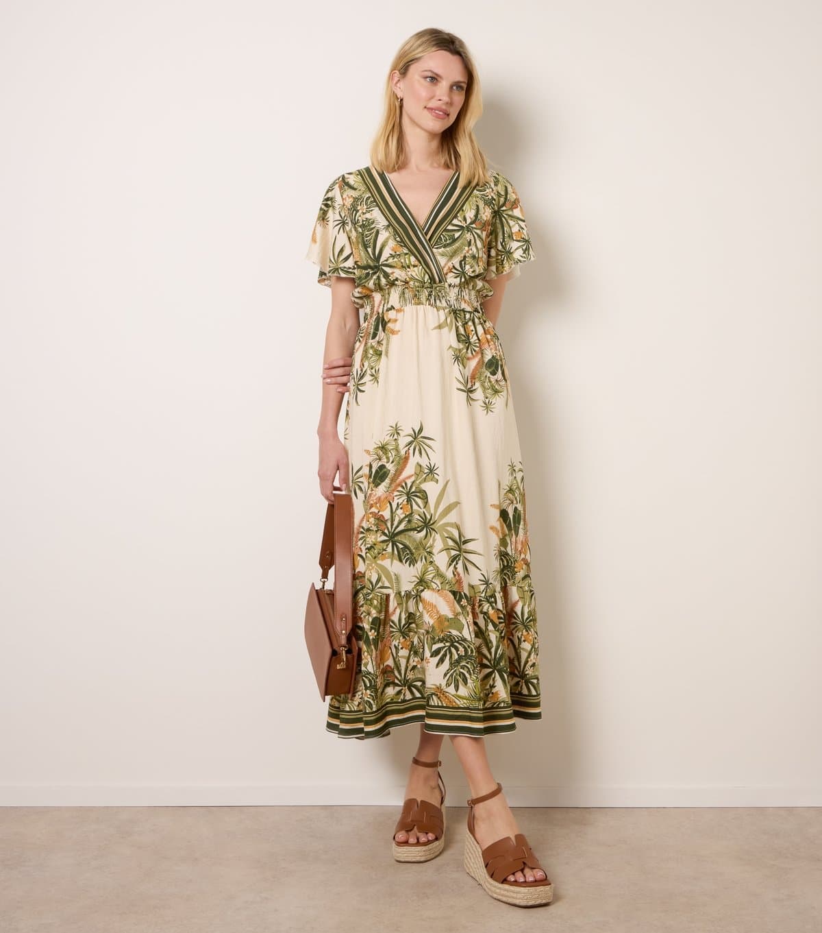 Blue Vanilla Women's Green Tropical Print Midi Dress Blue Vanilla New Look