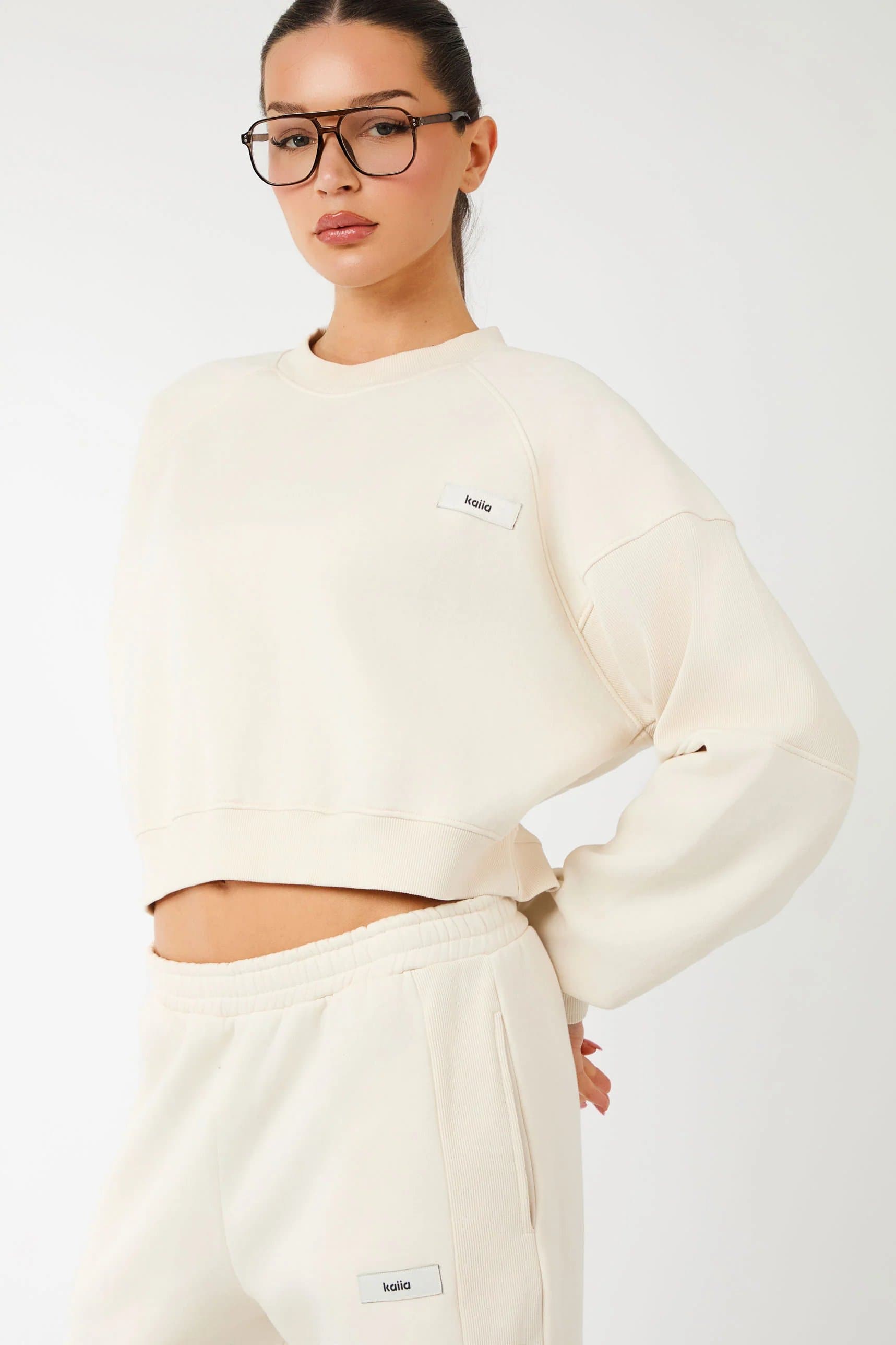Kaiia Kaiia Label Logo Rib Panel Cropped Oversized Sweatshirt Cream