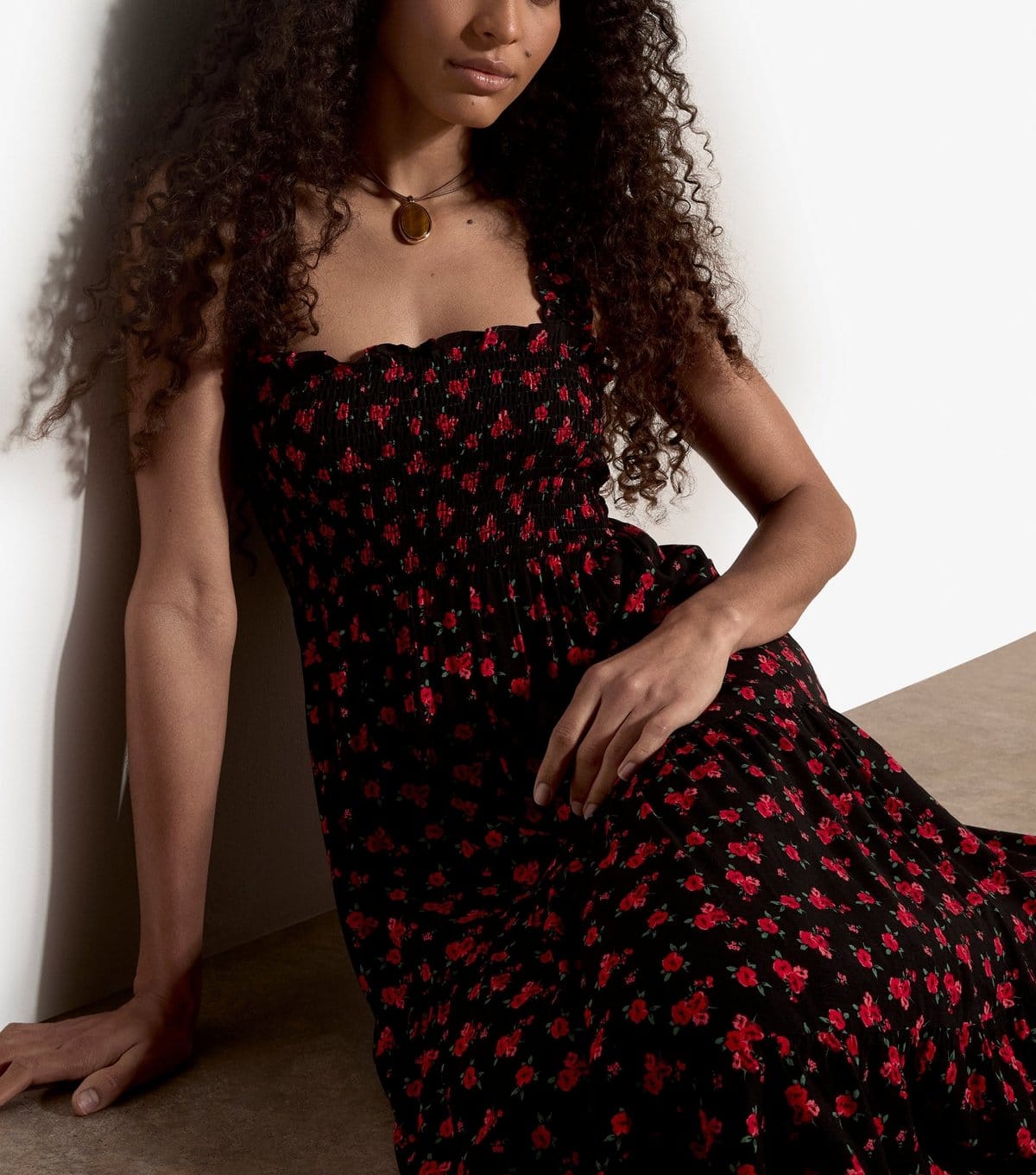 Apricot Women's Red Ditsy Print Tiered Midi Dress Apricot New Look - 4