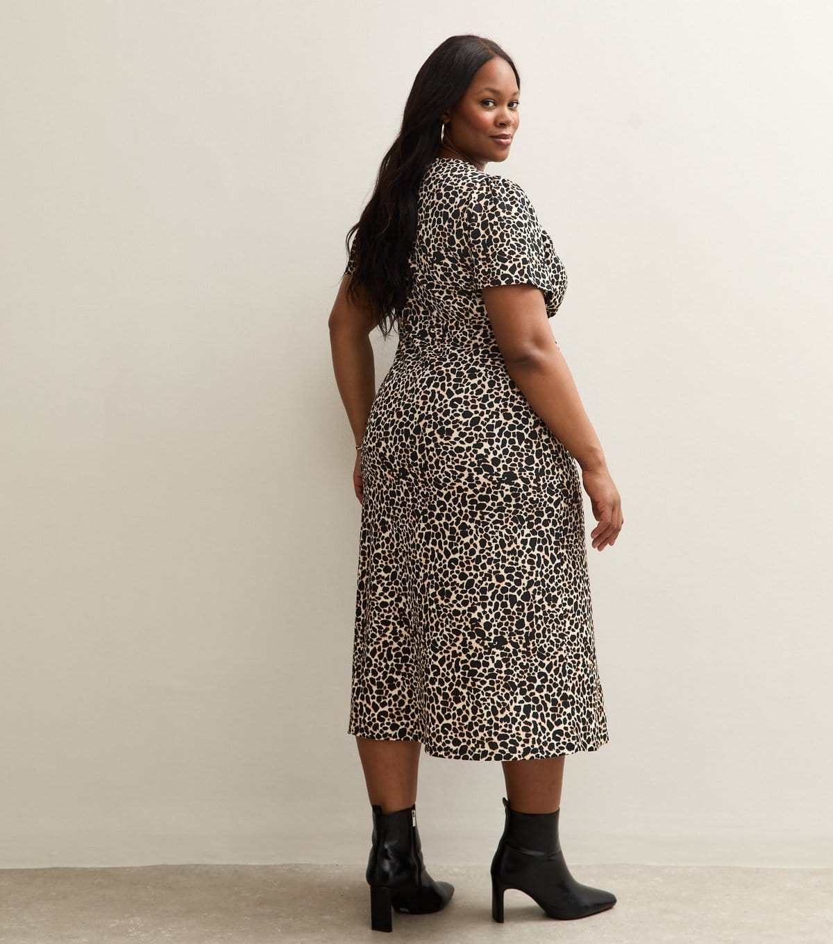 New Look Women's Plus Size Brown Animal Print Short Sleeve Midi Dress Curves New Look - 4