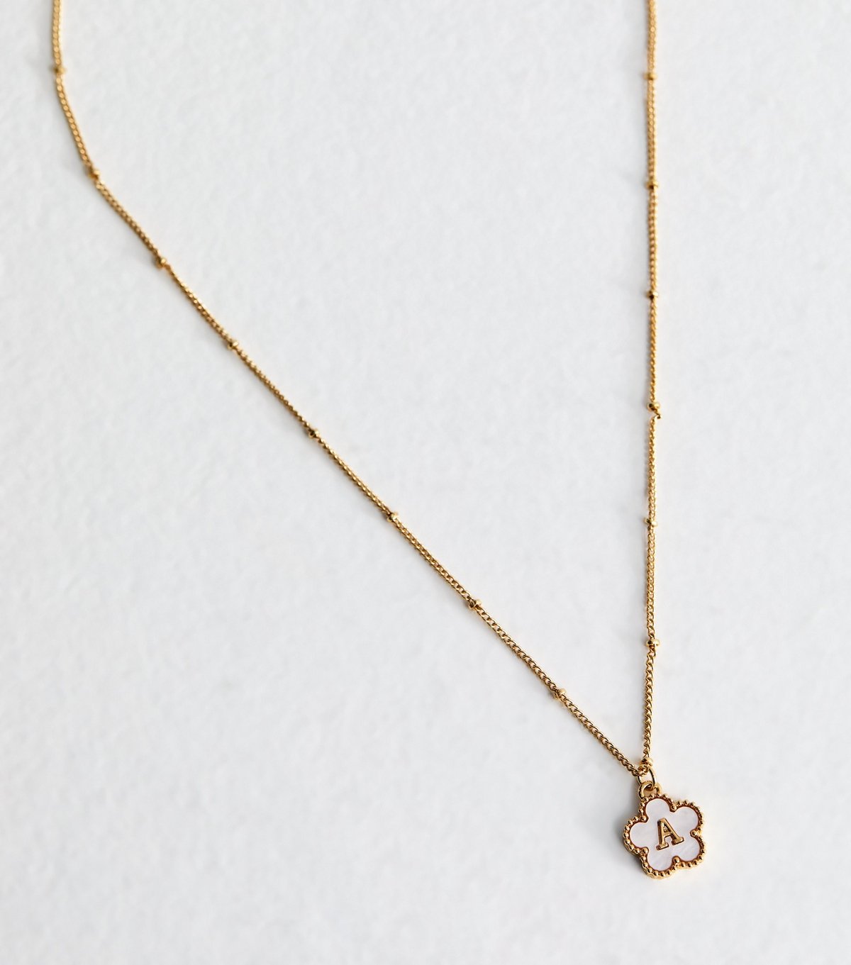 New Look 18ct Gold Plated Initial A Flower Necklace New Look - 4