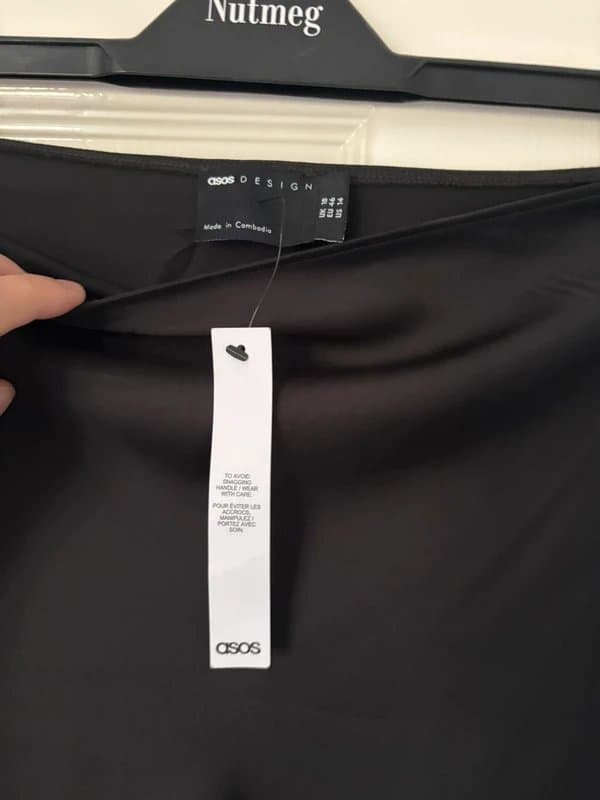 ASOS ASOS Design silk/satin type skirt size 18
