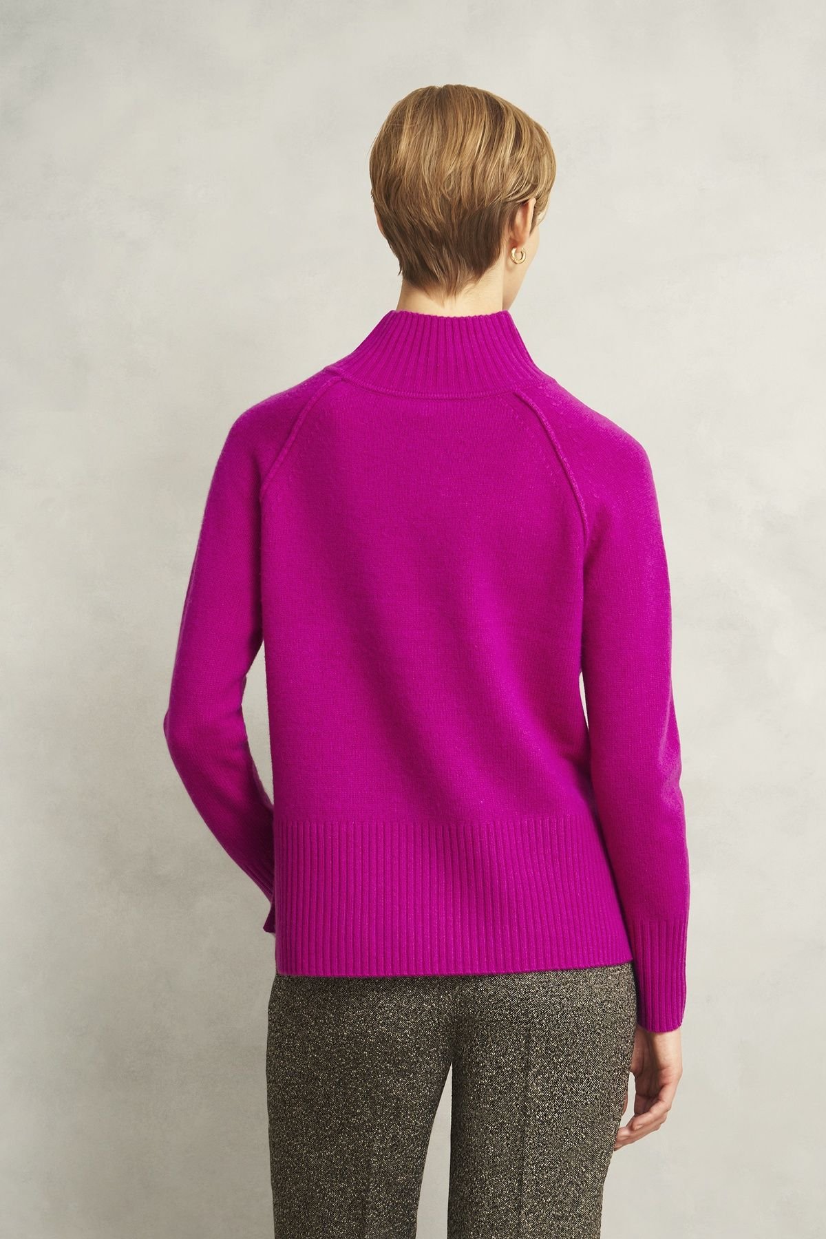 Hobbs London Hobbs London Women's Lorraine Merino Funnel Neck Jumper in Fuchsia - 4