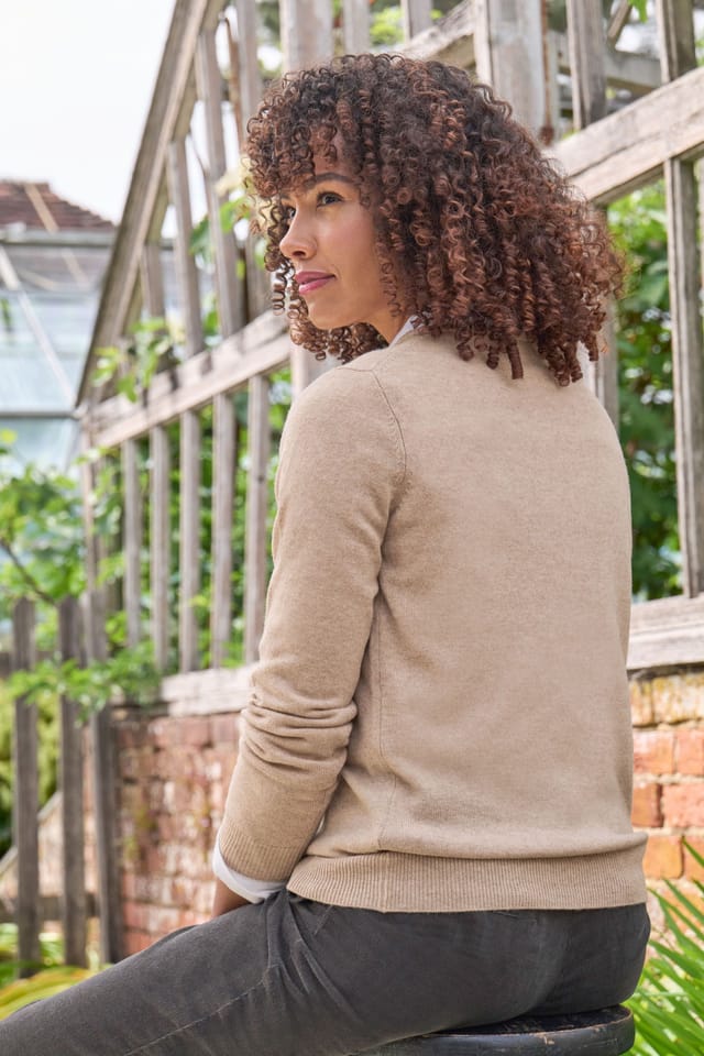 WoolOvers WoolOvers Women's Cashmere & Merino V Neck Knitted Jumper in Camel - 3