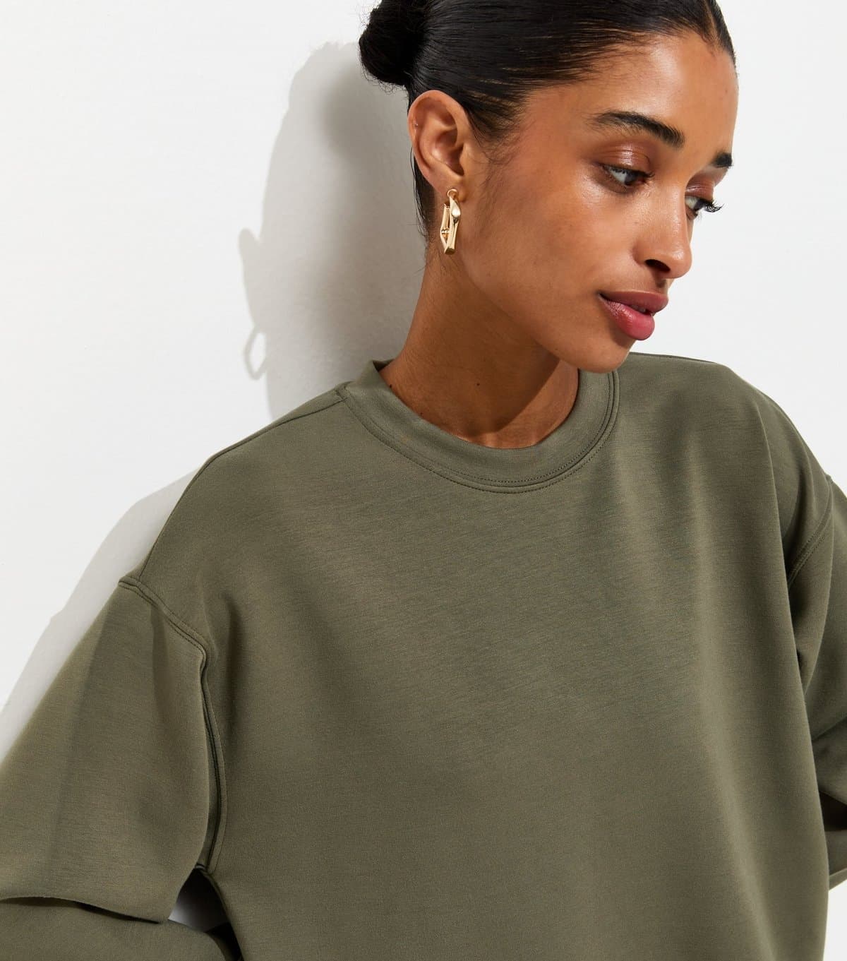 New Look Women's Premium Khaki Oversized Crew Neck Sweatshirt New Look