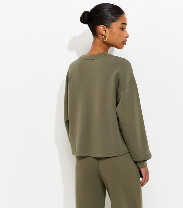 New Look Women's Premium Khaki Oversized Crew Neck Sweatshirt New Look - 2