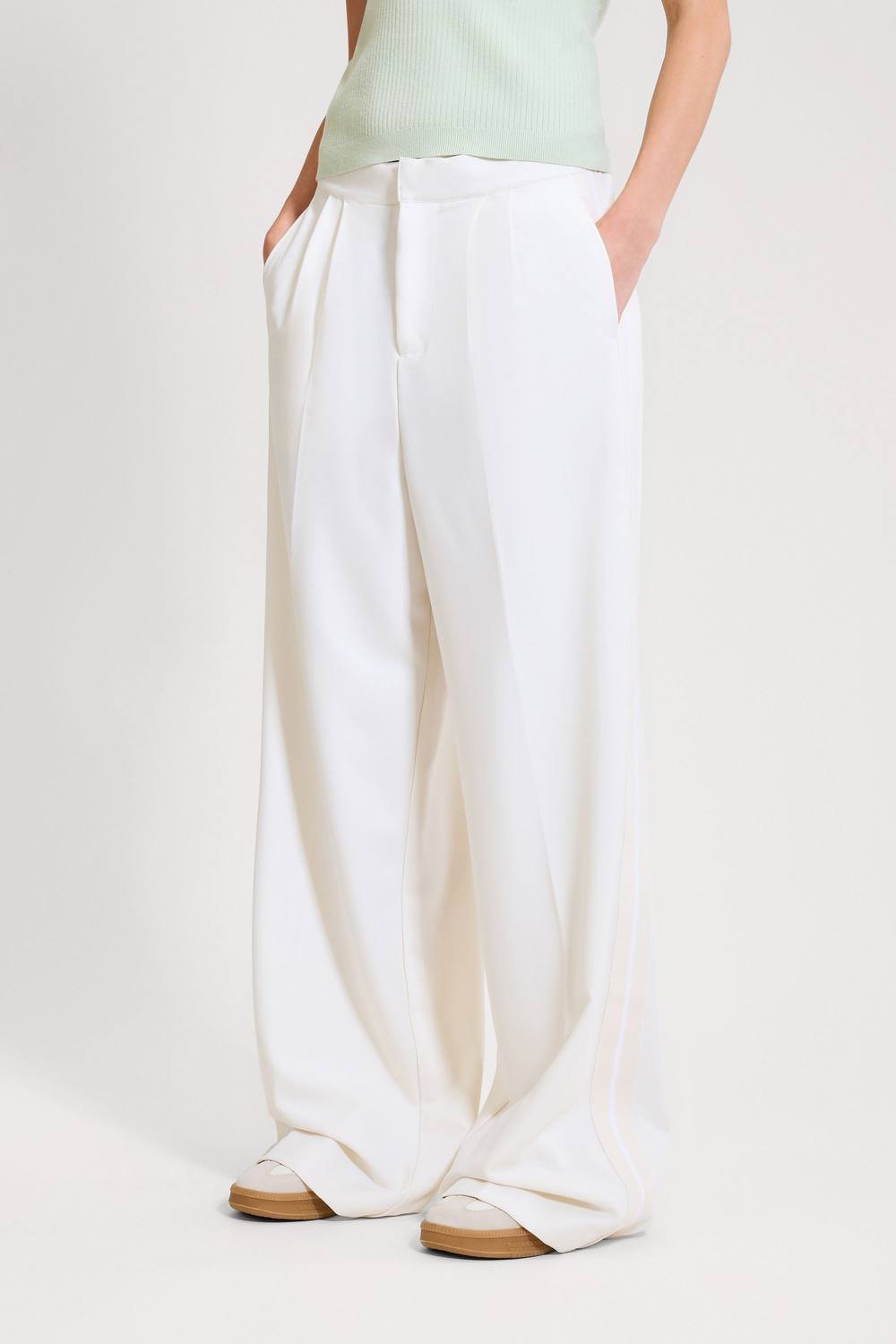 Ellesse Ellesse Women's The Umpire Pant in Off-White - 3