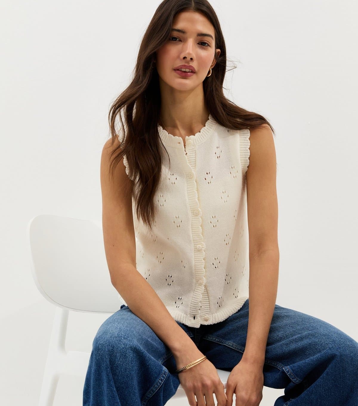 New Look Women's Cream Cotton Rich Stitch Detail Scallop Trim Waistcoat New Look