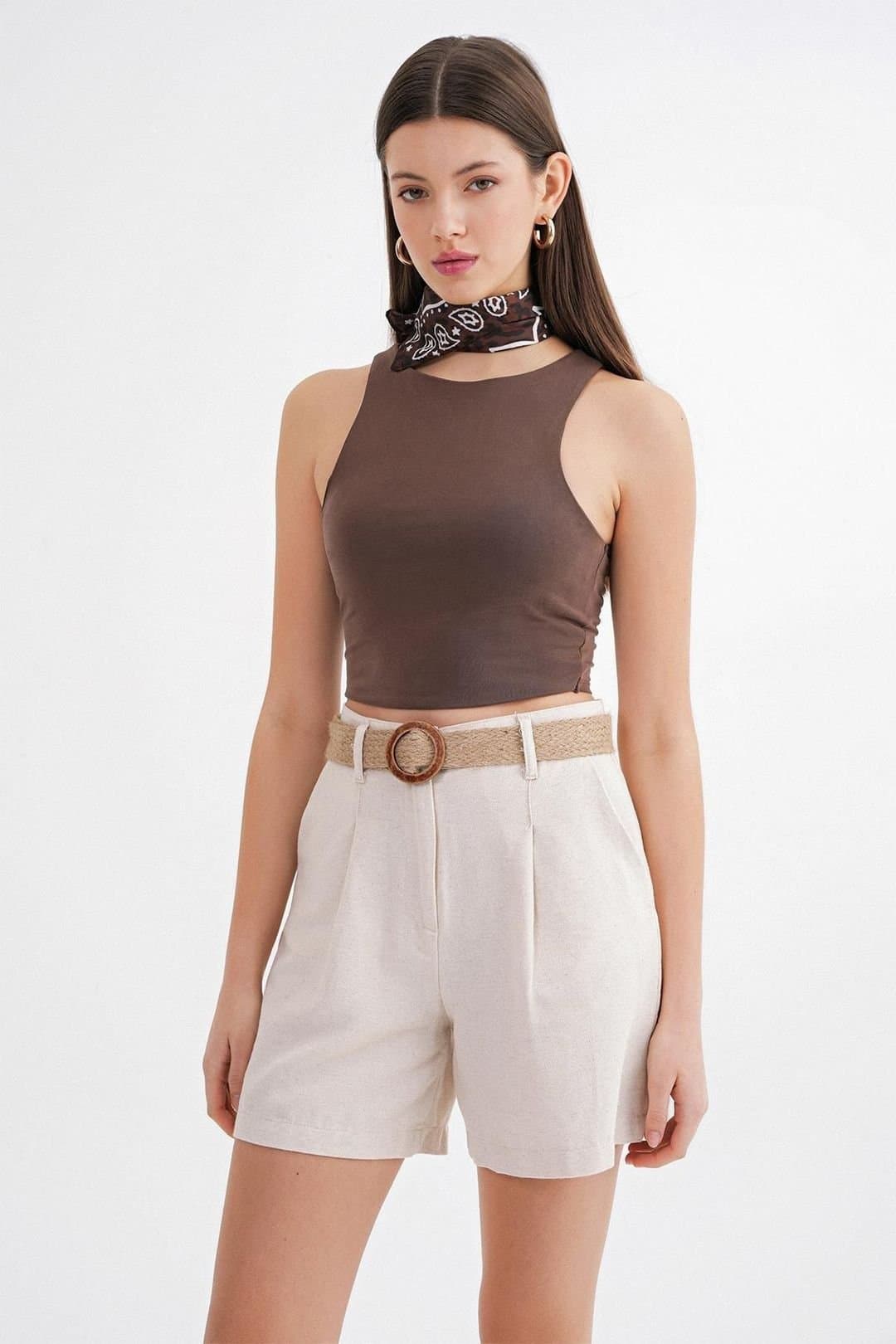 MixRay MixRay Women's High-Waisted Medium Beige Shorts With Belt Detail