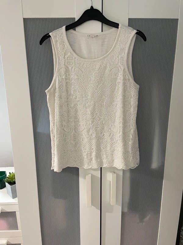 Falmer Heritage Cream top size 10