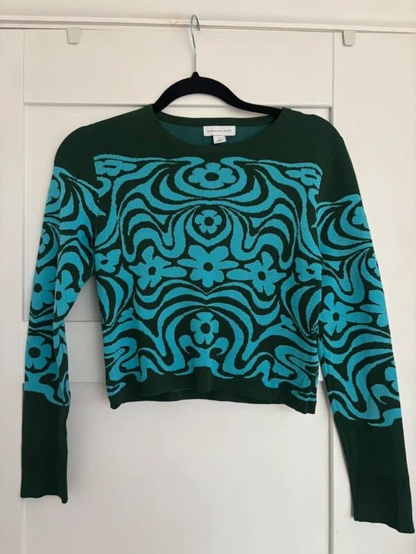 Warehouse Warehouse Petite Green & Turquoise Y2K  Retro inspired Floral Knit Cropped Sweater- Size Small.