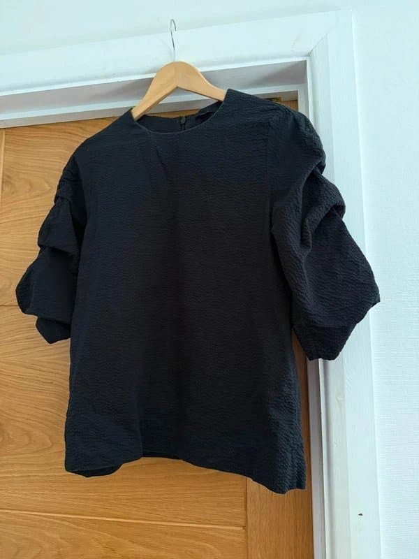 COS COS Navy Blue Textured 100% Cotton Ruched Puff Sleeve Detail Top / Shirt