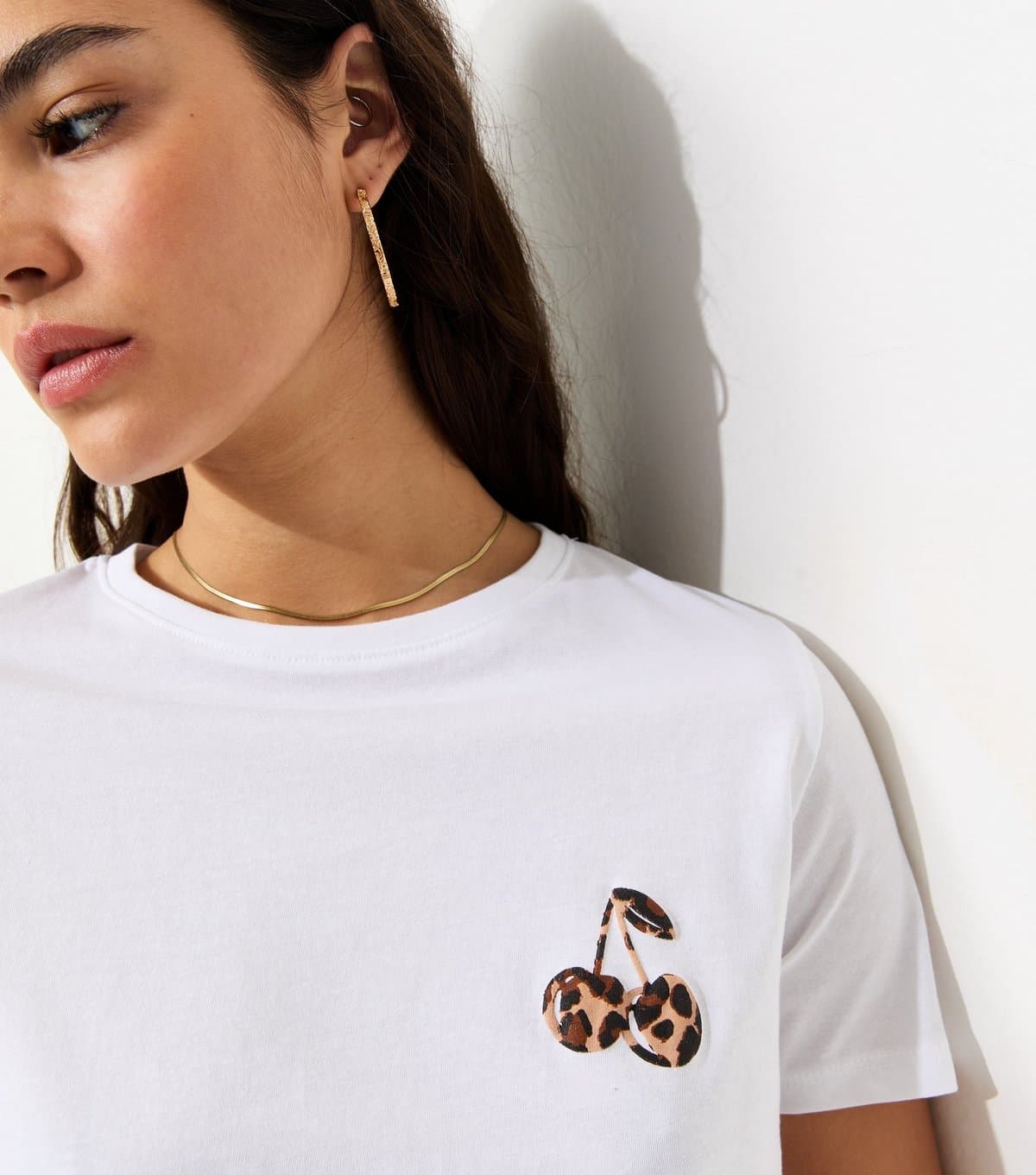 New Look Women's White Cotton Leopard Print Cherry T-Shirt New Look