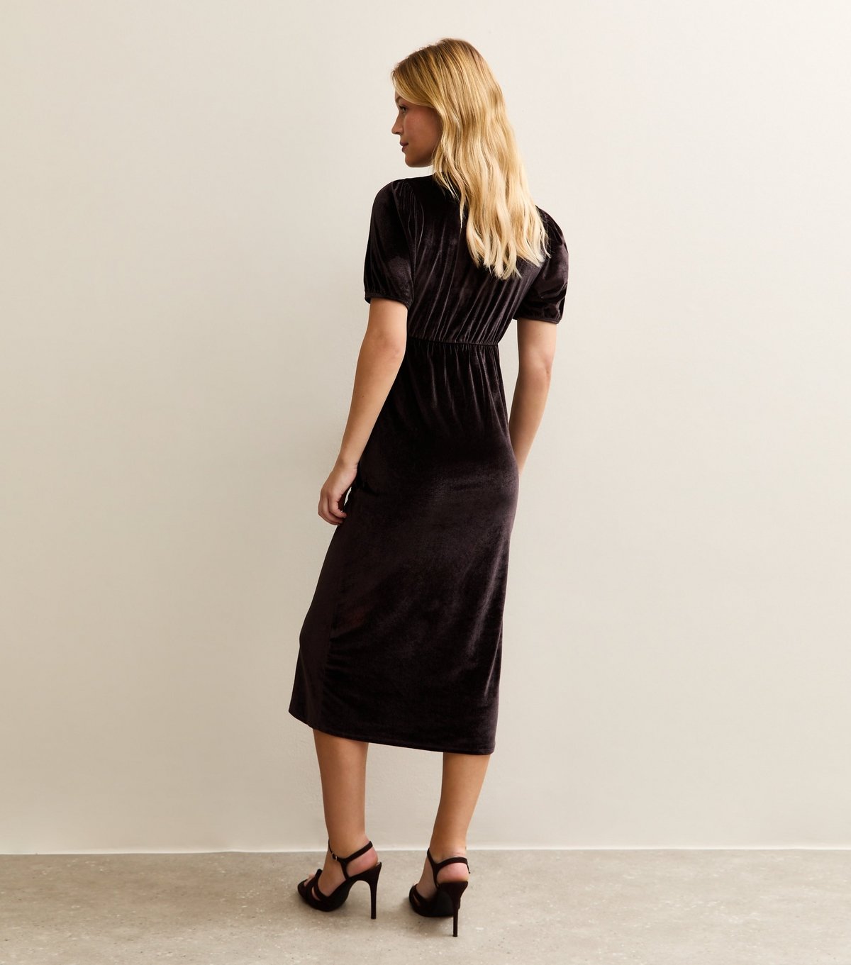 New Look Women's Dark Brown Velvet Puff Sleeve Midi Dress New Look - 4