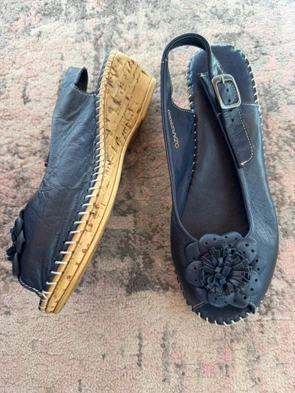 Pavers Pavers peep toe sling back all leather low wedge sandals. Size 4