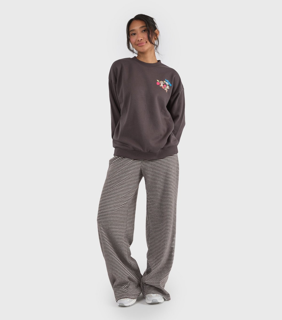 Skinnydip Women's Skinny Dip Faded Black Disney Chip N Dale Print Sweatshirt Skinnydip New Look - 4