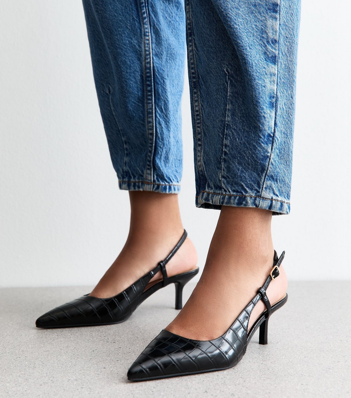 New Look Women's Black Faux Leather Crocodile Effect Slingback Pumps Vegan New Look - 2