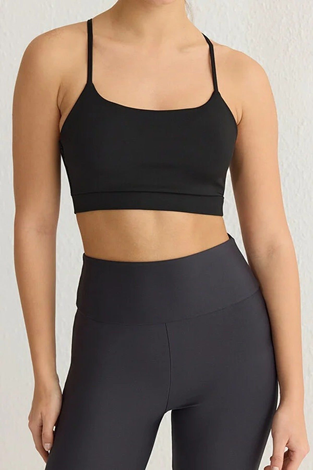 WOVCOR WOVCOR Women's Strappy Back Scoop Neck Supportive Knit Sports Bra in Black - 2