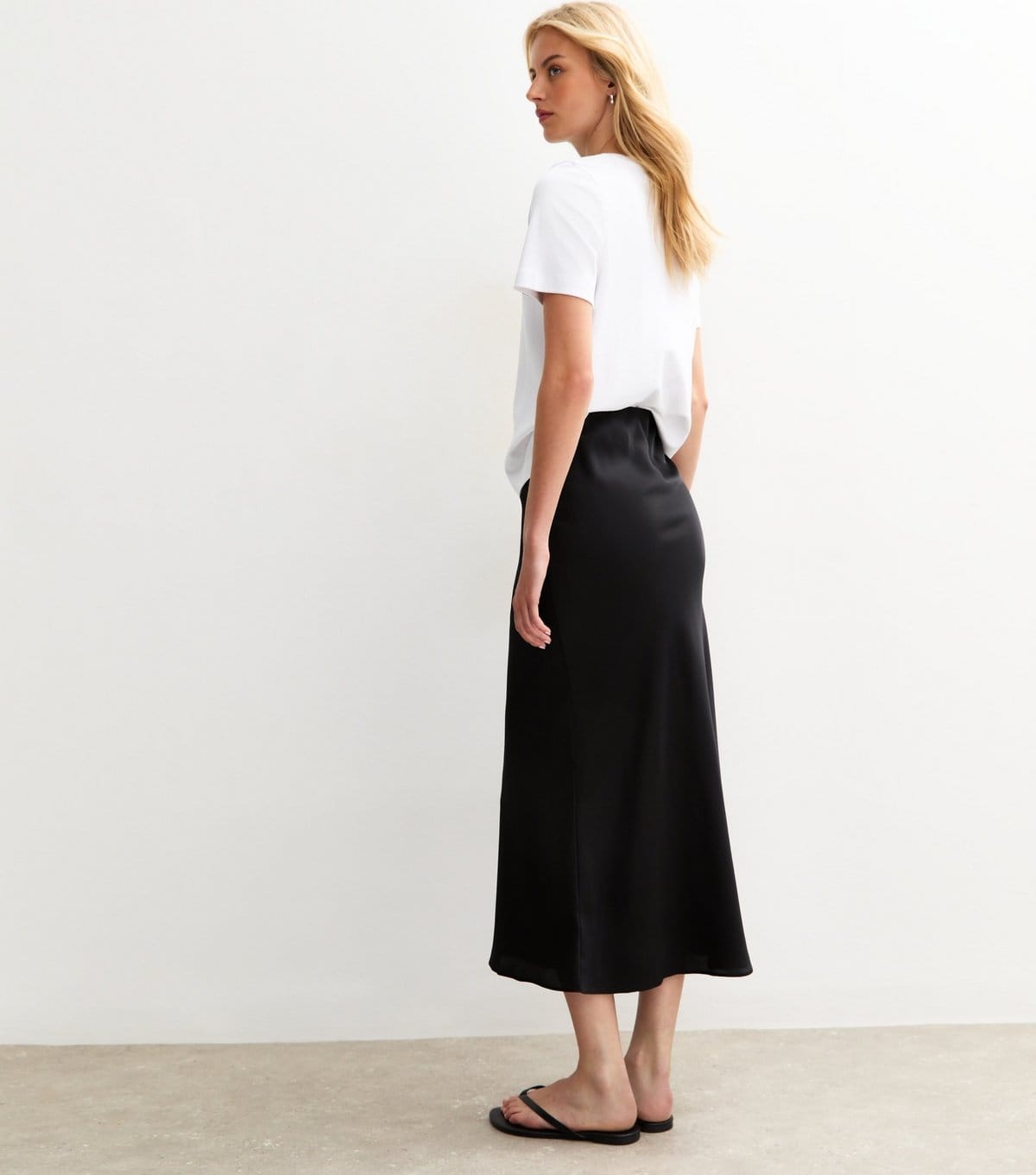 New Look Women's Tall Black Satin Midi Skirt New Look - 4
