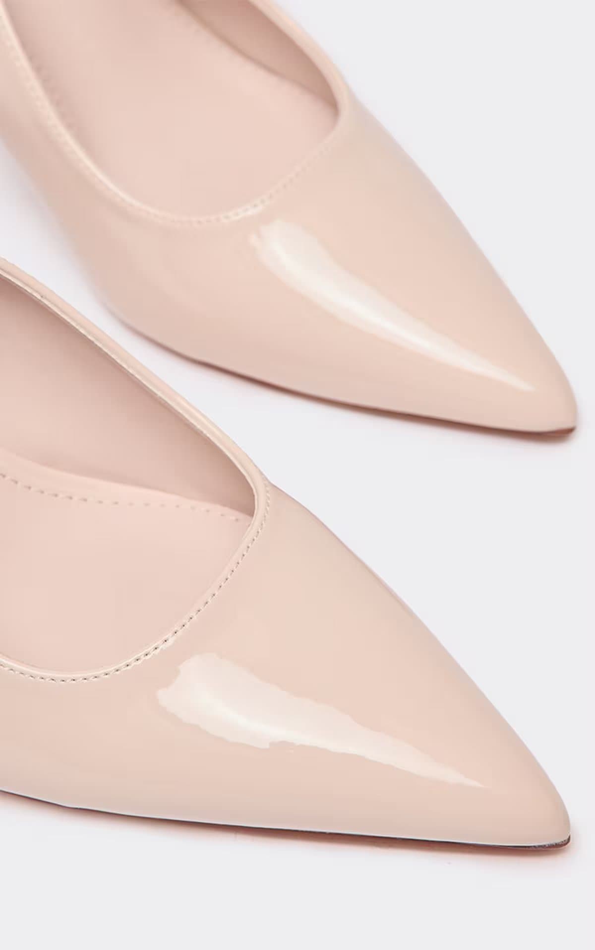 EGO EGO Beige Patent Pointed Toe Slingback Court Heel