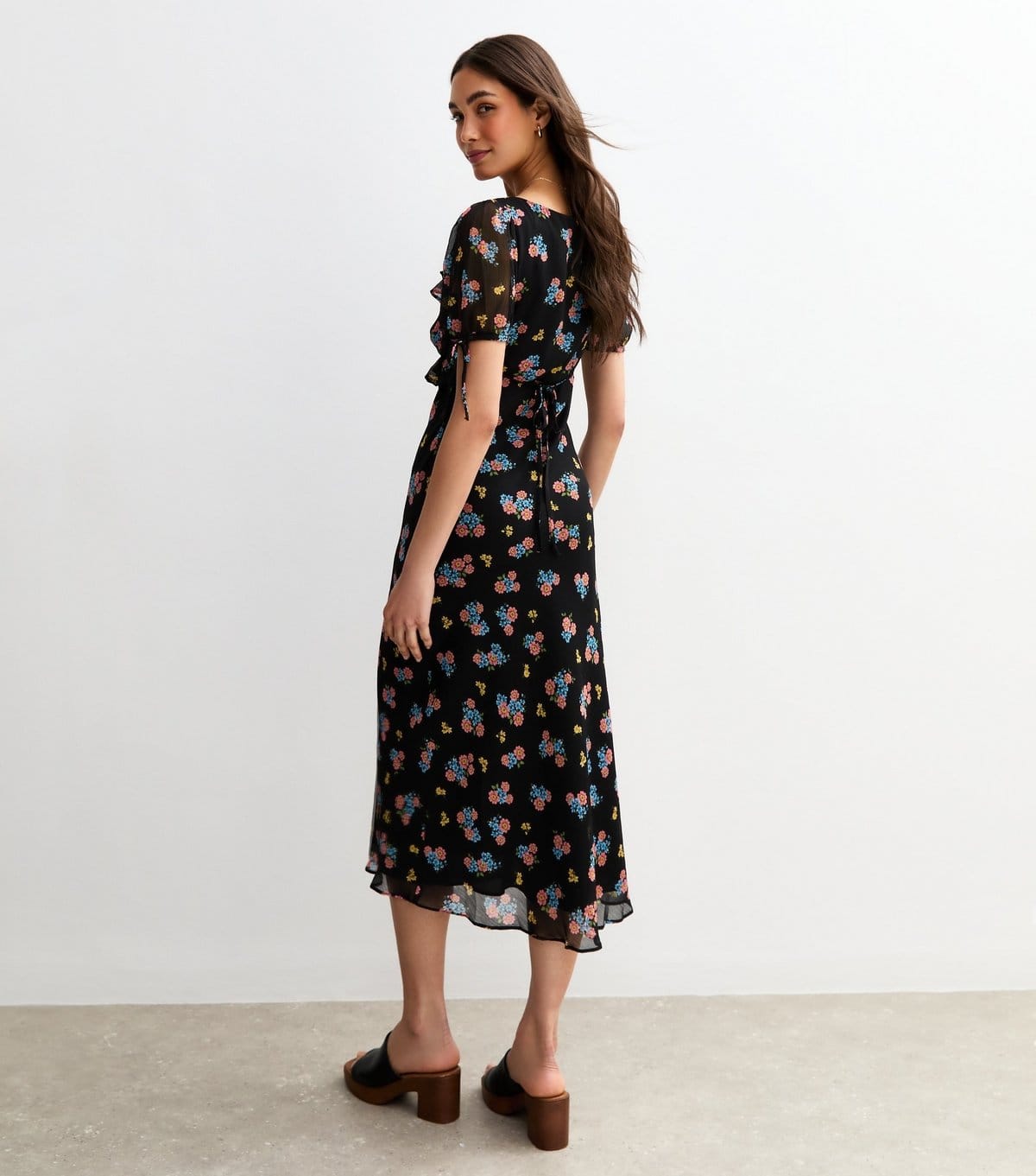 New Look Women's Black Chiffon Floral Print Midi Dress New Look - 4