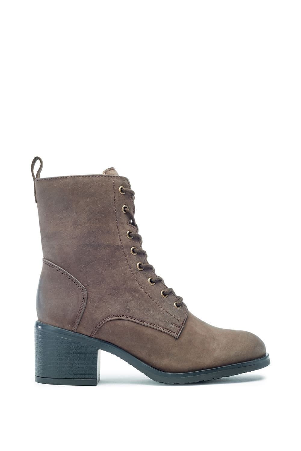 Moda In Pelle Moda In Pelle Women's 'Onda' Leather Heeled Boots in Dark Brown