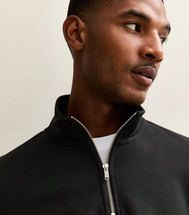 New Look Men's Black Regular Quarter Zip Sweatshirt New Look - 2