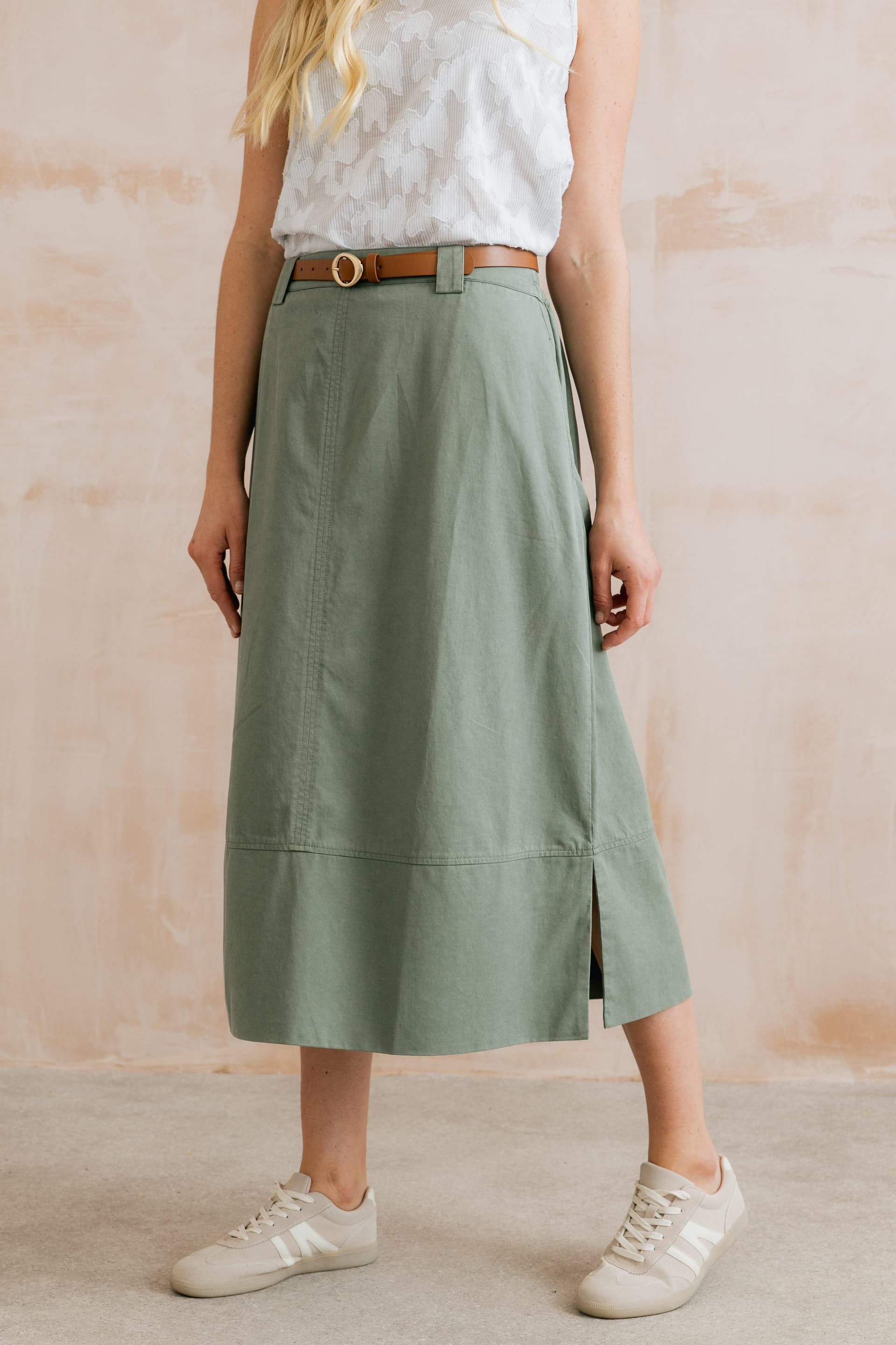 Lily & Me Lily & Me Women's Estuary Midi Skirt in Green