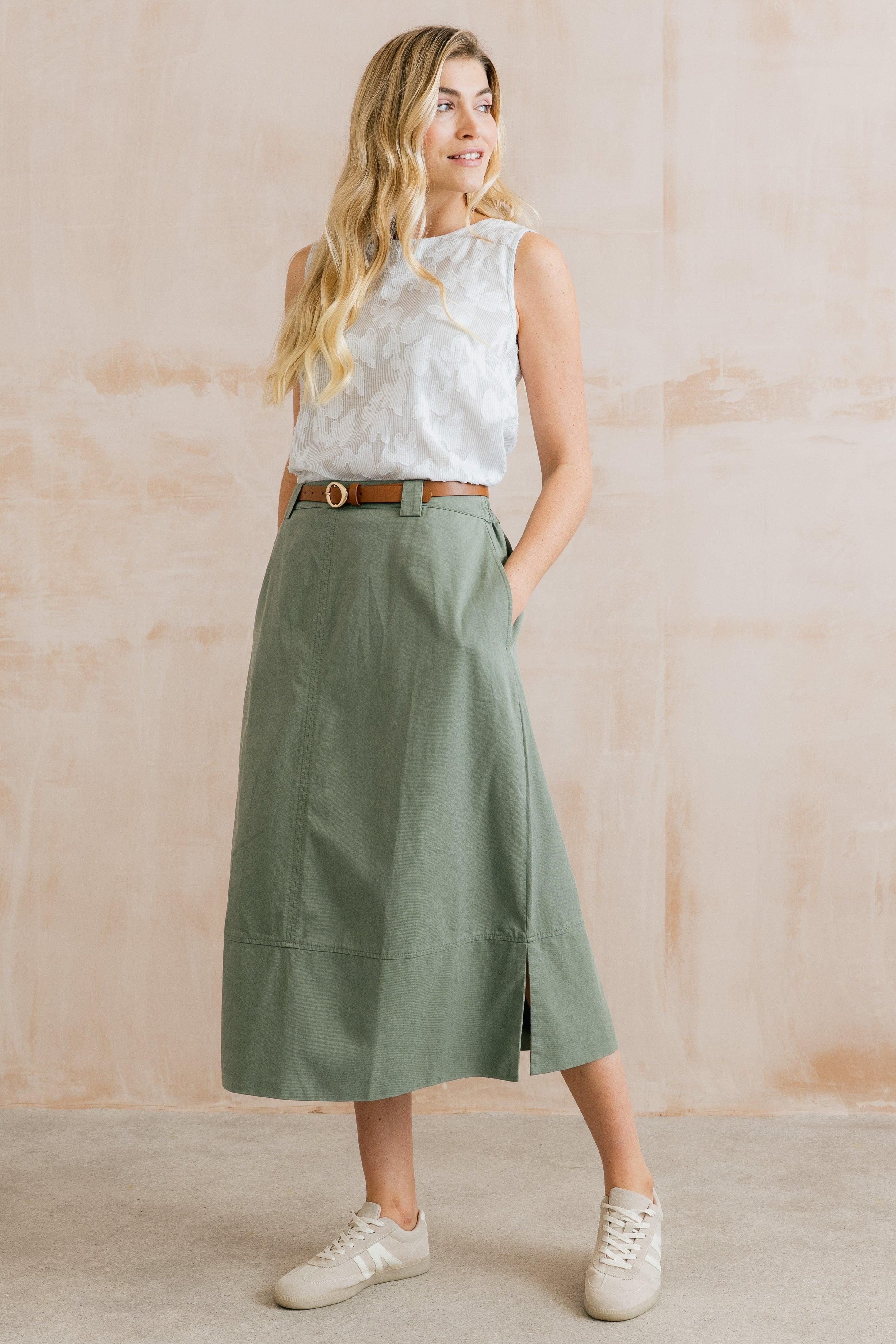 Lily & Me Lily & Me Women's Estuary Midi Skirt in Green - 2