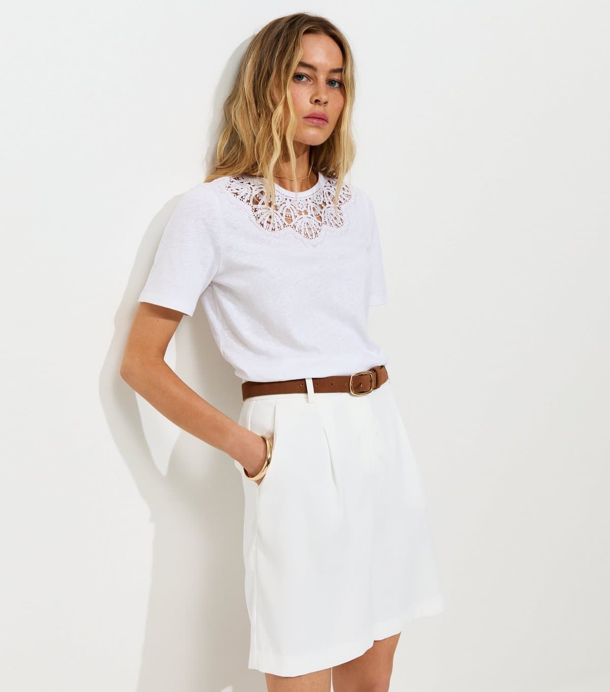 New Look Women's White Linen Rich Lace Trim Boxy Fit T-Shirt New Look
