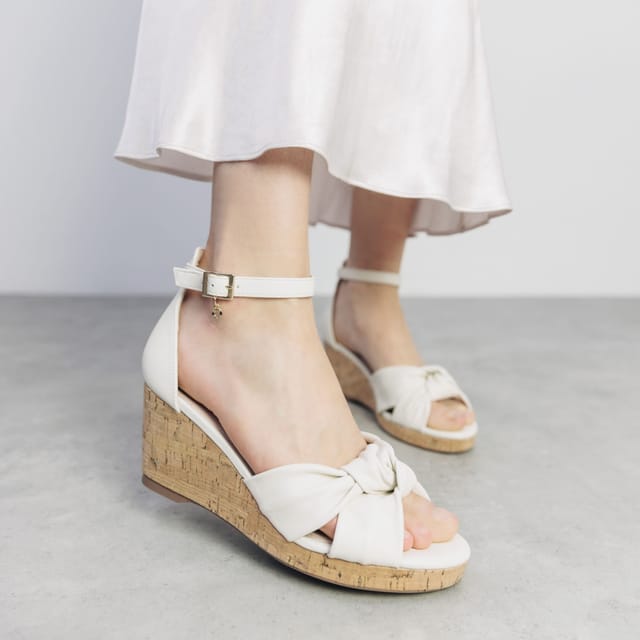 Moda In Pelle Moda In Pelle Women's 'Muscari' Leather Wedges in Off-White - 2