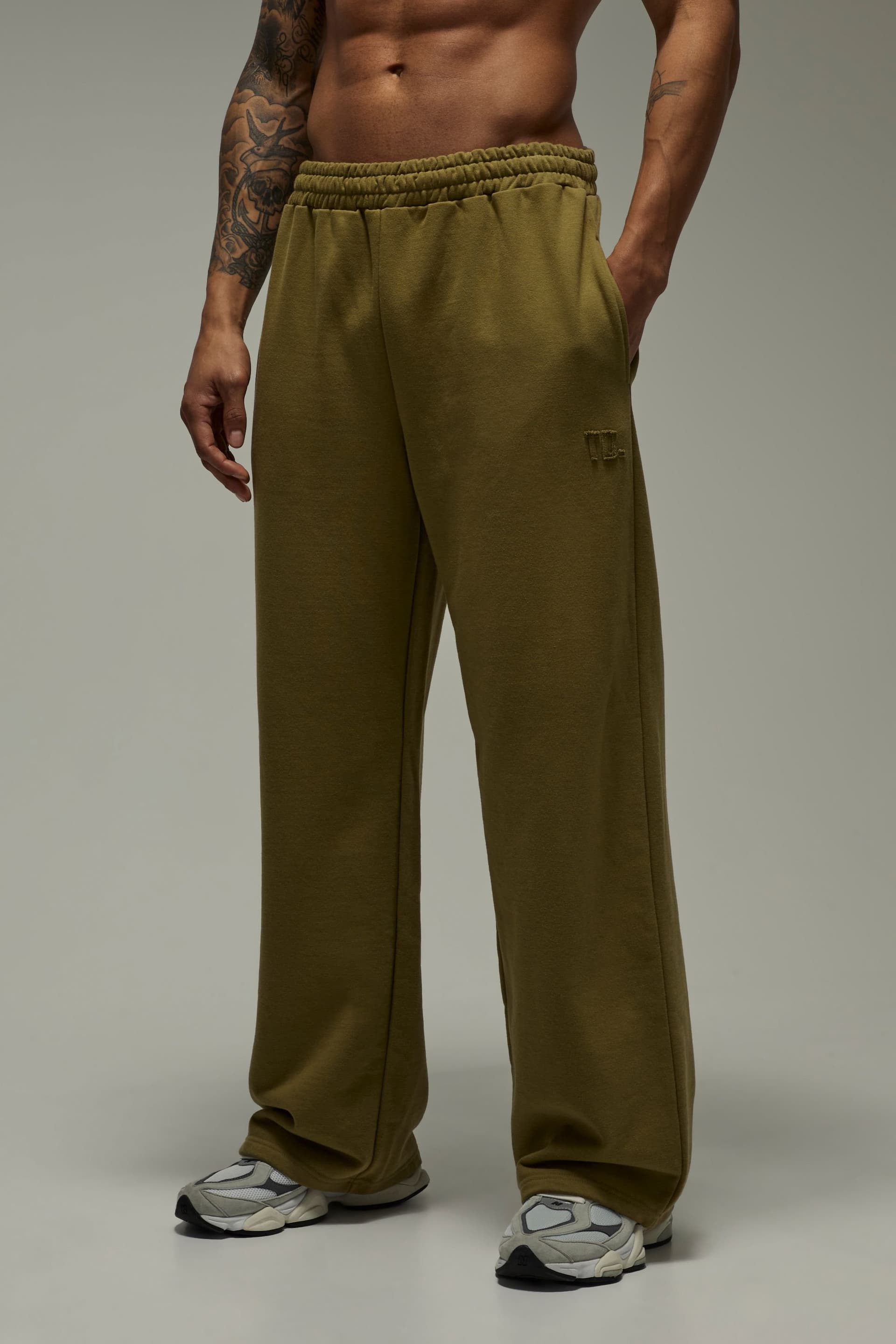 Training Dept. Training Dept. Men's Training Dept Premium Heavyweight 420gsm Loopback Wide Leg Jogger in Olive