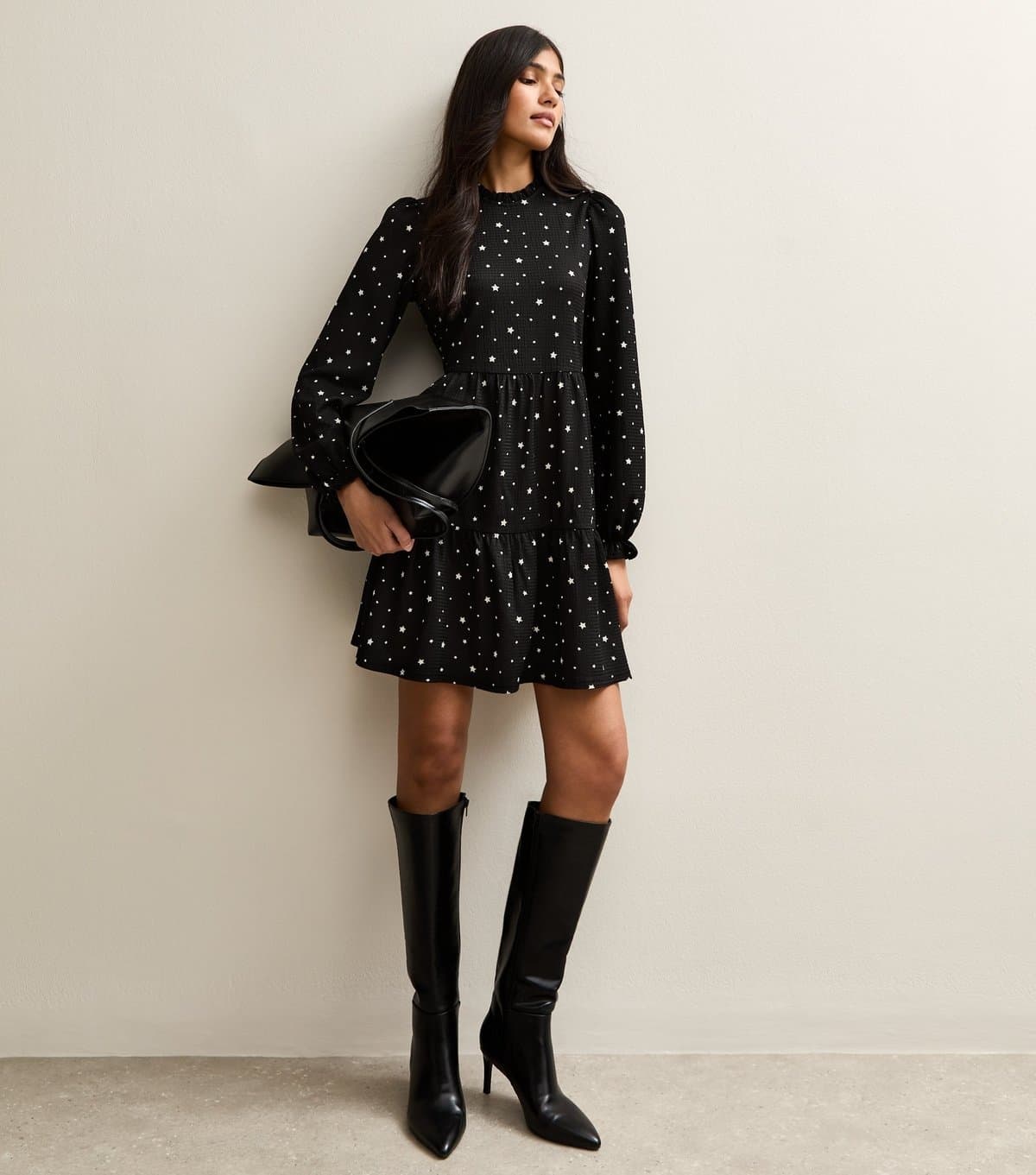 New Look Women's Black Star Print Long Sleeve Mini Dress New Look