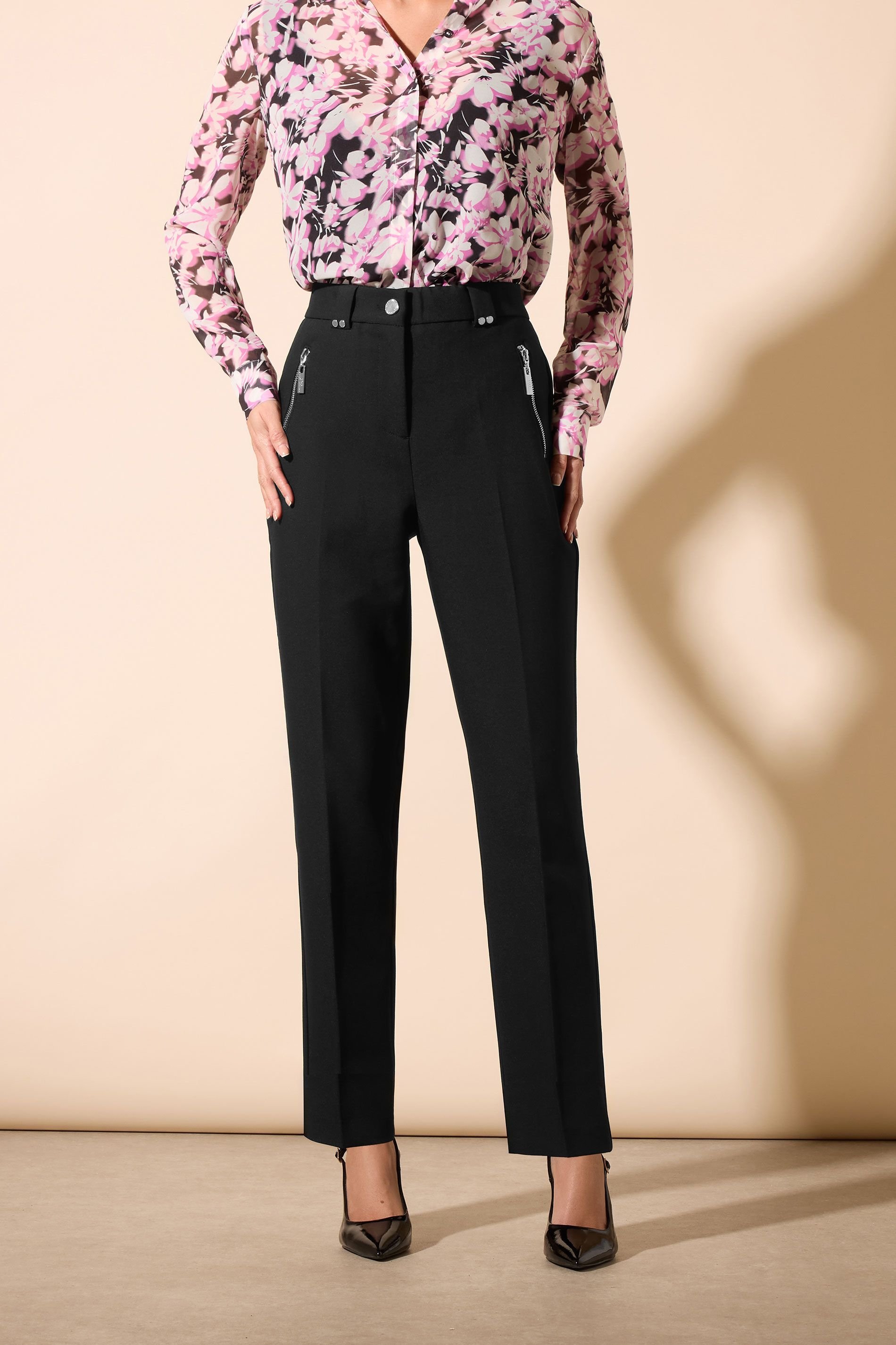 Star By Julien Macdonald Star by Julien Macdonald Women's Tailored Straight Leg Trousers in Black - 4