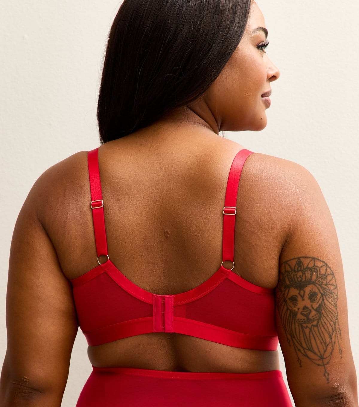 New Look Women's Plus Size Red Heart Embroidered Bra Curves New Look - 4