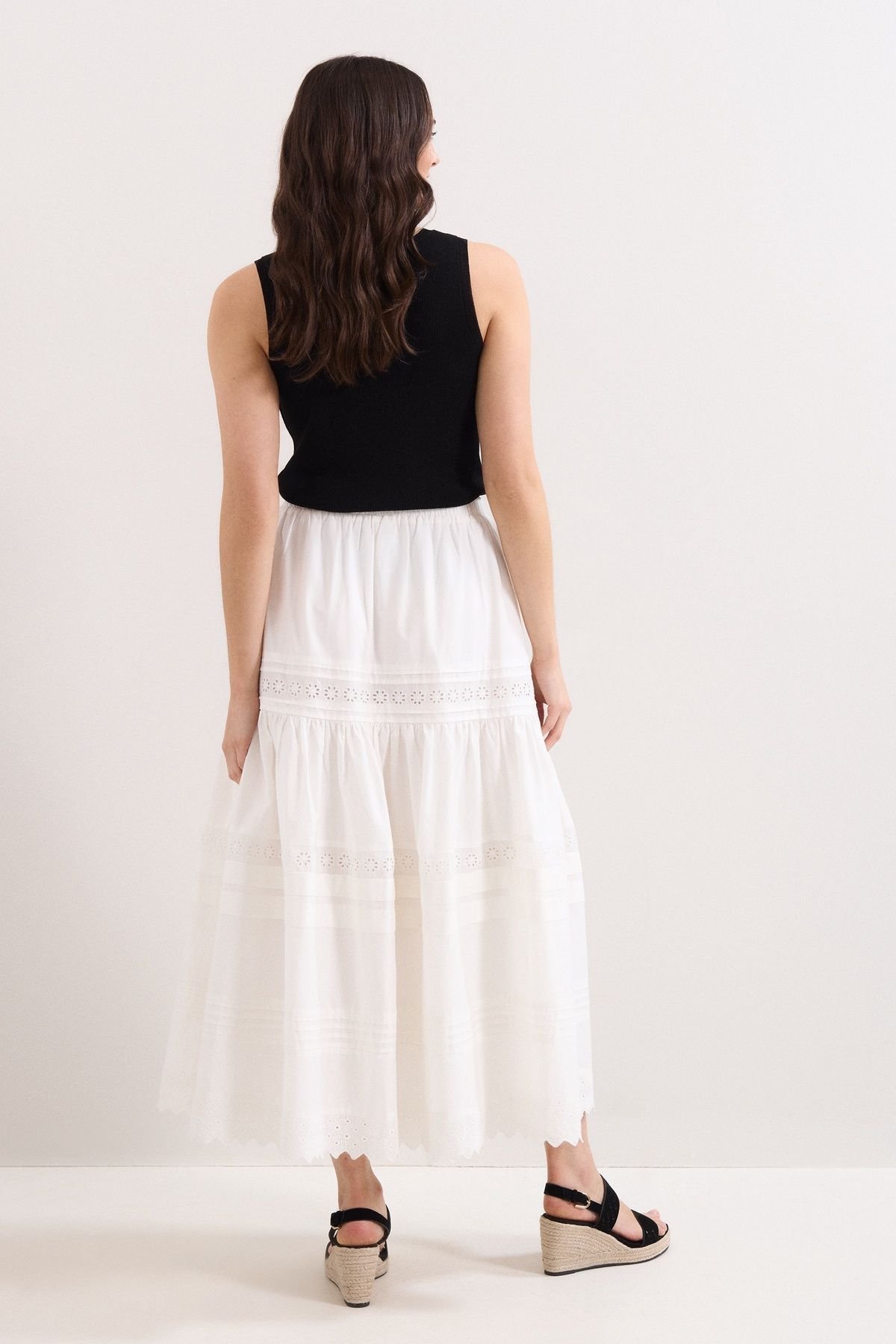 Phase Eight Phase Eight Women's Rosa Tiered Skirt in White - 3
