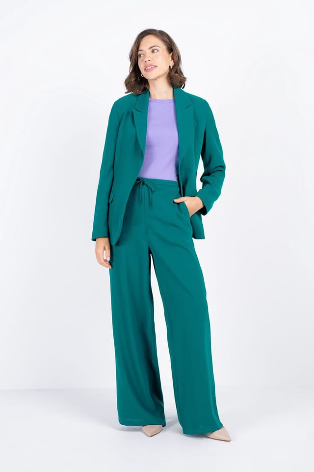 Kettlewell Kettlewell Women's Soft Tailored Blazer in Teal - 3
