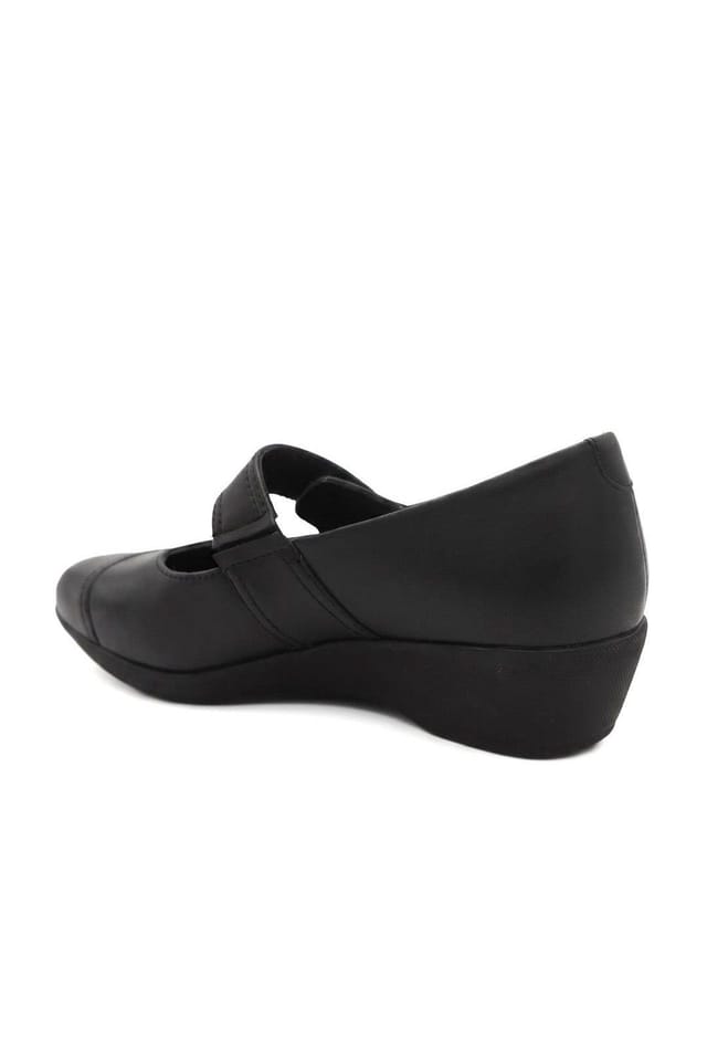 Pavers Pavers Women's Smart Leather Touch Fasten Mary Janes in Black - 3