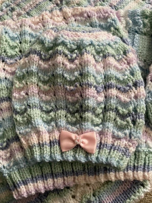 woolcornercrafts Hand knitted baby blanket , cardigan and hat set 0-3 months