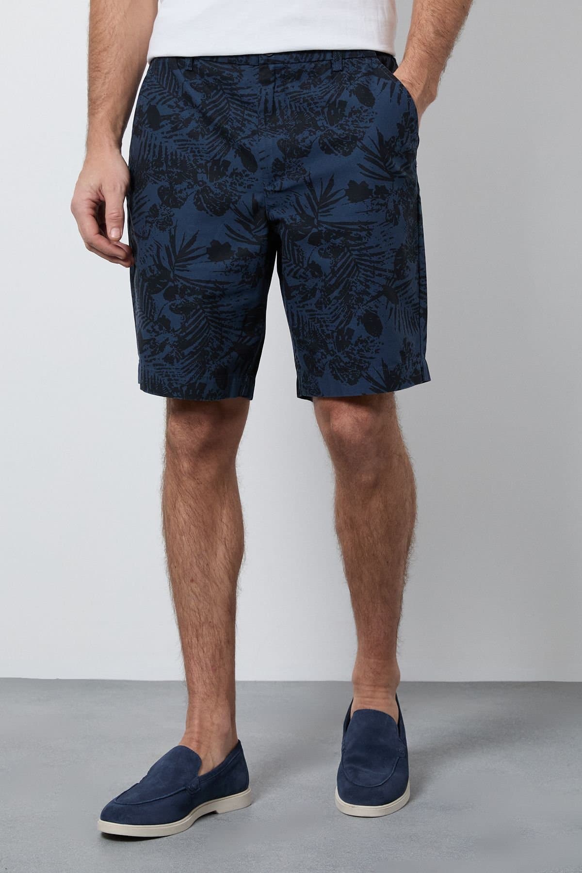 Maine Maine Men's Navy Printed Chino Shorts