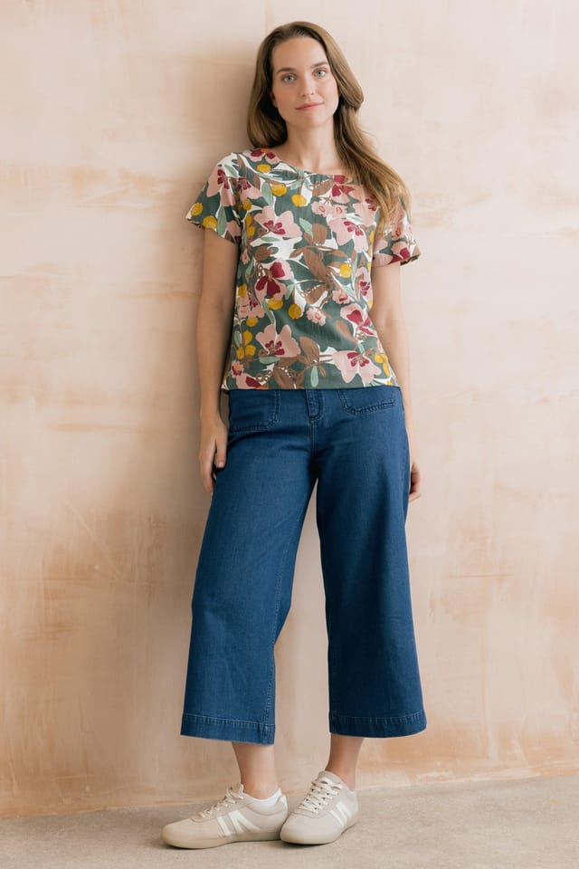 Lily & Me Lily & Me Women's Rosali Linen Blend Printed Top in Pale Green - 2